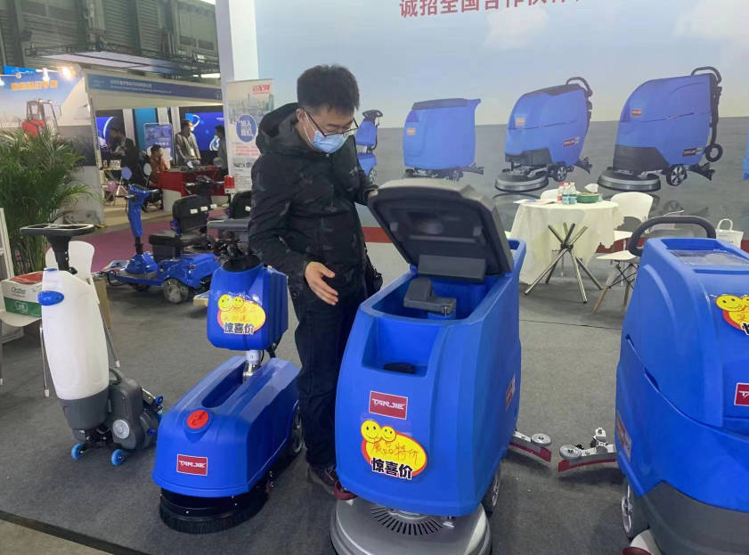 商丘坦洁洗地机公司致力于电动洗地机的生产、销售和服务百家